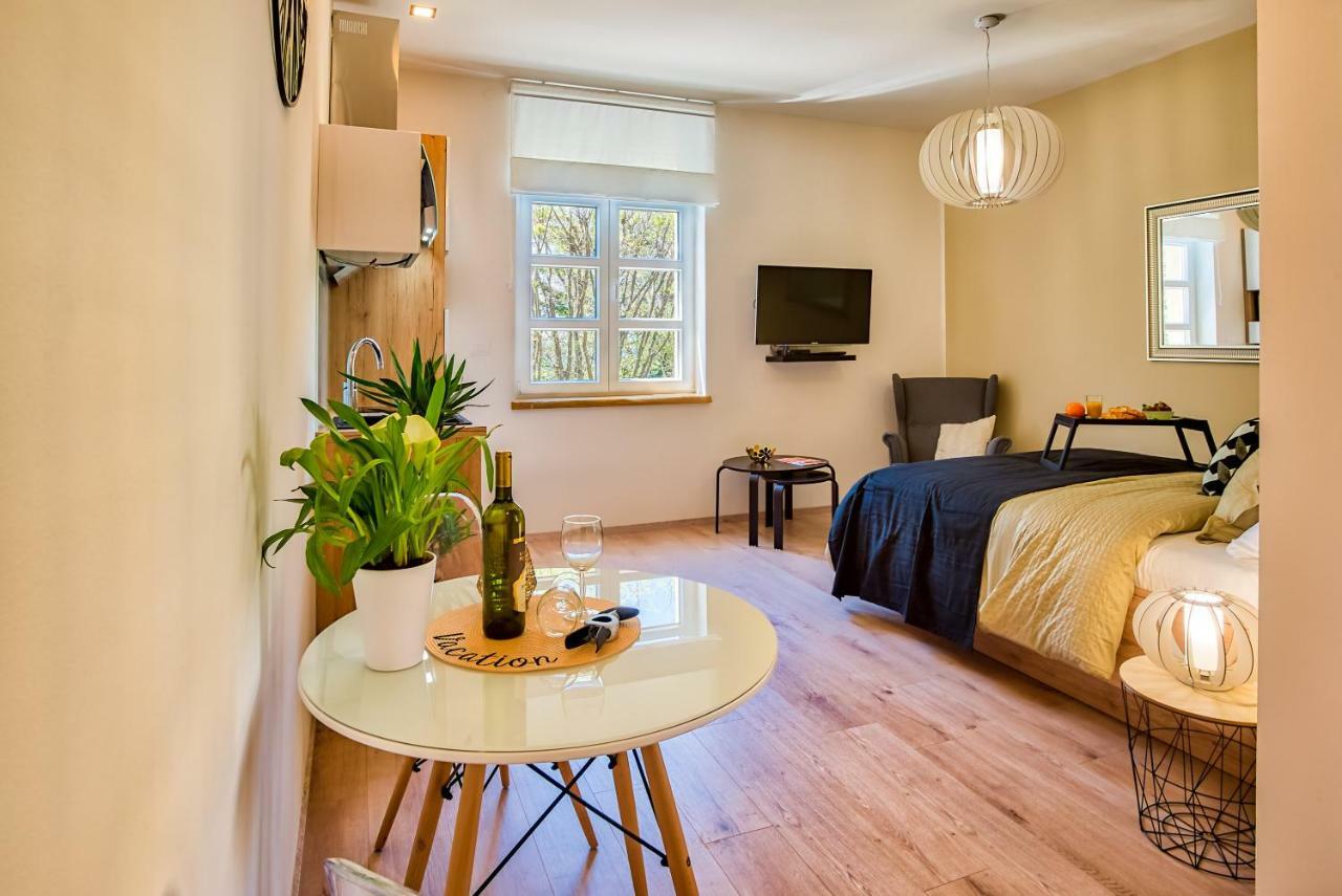 Parkside Apartments Póla Kültér fotó